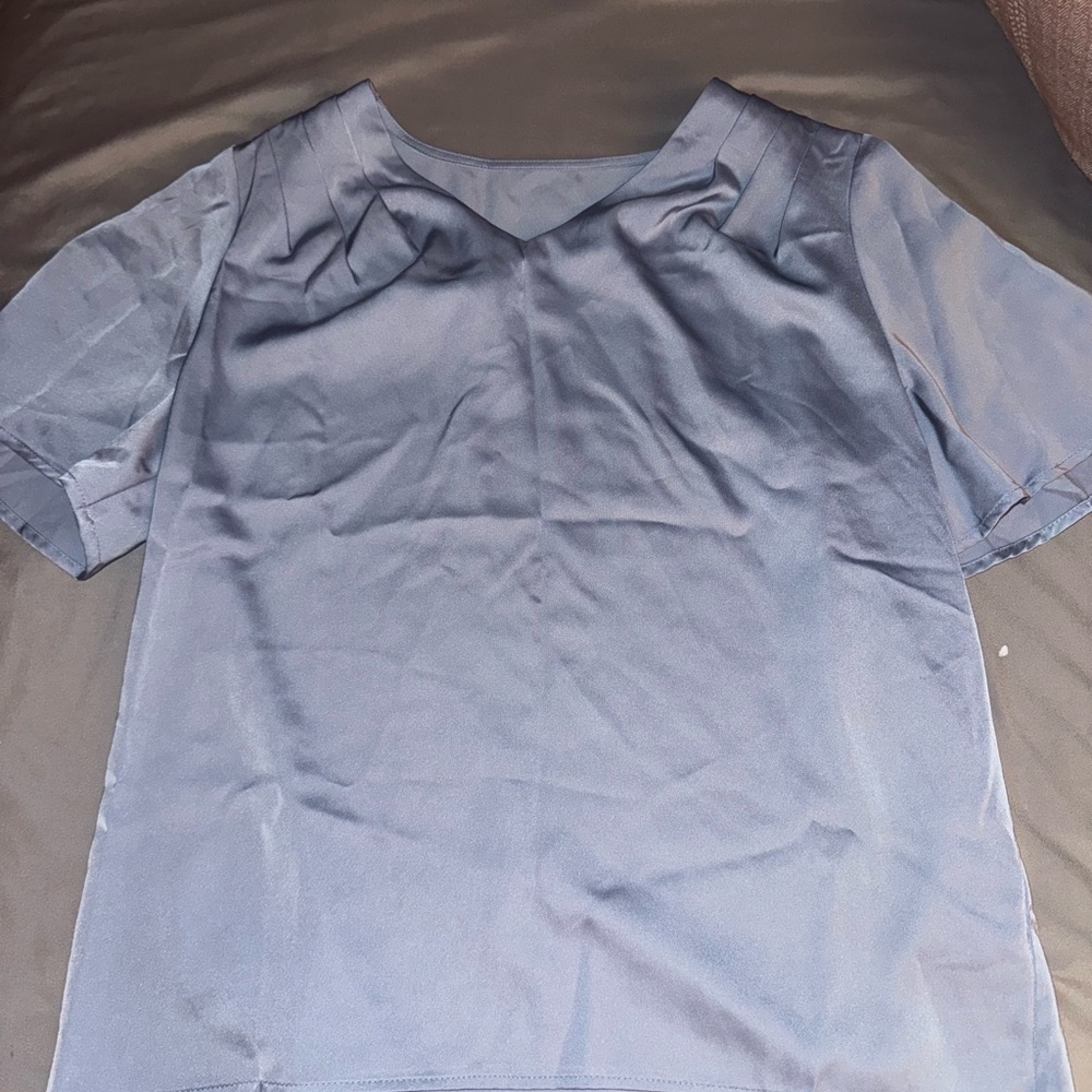 Blue V-Neck Short Sleeve Top